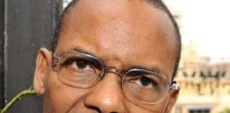 << Que l’imam Nanfo prie en langue malinké ne peut être considéré comme un délit >>, soutient Tierno Monénembo