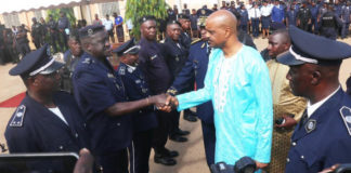 GUINÉE-SÉCURITÉ PRIVÉE : LES AUTORITÉS DÉNONCENT LES MANQUEMENTS ET DÉCIDENT…