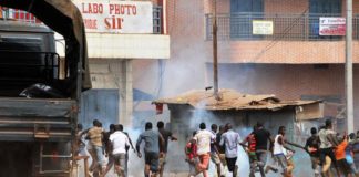 KANKAN: LES AFFRONTEMENTS ENTRE MANIFESTANTS ET CONTRE FONT UN MORT…