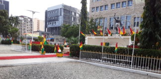 AN 62 DE LA GUINÉE: LE PRÉSIDENT ALPHA CONDÉ ATTENDU A LA PLACE DES MARTYRS