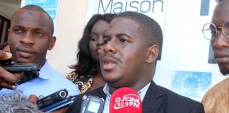 GUINEE-ELEVES & ETUDIANTS : UNE ASSOCIATION INTERPELLE LES 12 CANDIDATS !
