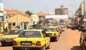 TRANSPORT A CONAKRY : DES CHAUFFEURS DE TAXIS MENACENT D’ALLER EN GRÈVE CE LUNDI