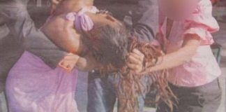 IL TABASSE SA BELLE-MÈRE AVANT DE LA TRAÎNER A MOITIÉ NUE…