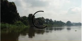 DÉCOUVREZ LE PAYS OÛ DES AMANTS ET VOLEURS SONT DONNÉS AUX CAÏMANS…