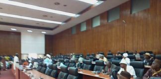 GUINÉE/ EXAMEN LOI DES FINANCES INITIALES 2021: DES MINISTRES BRILLENT PAR LEUR ABSCENCE!