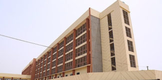 DÉCÈS DE ROGER BAMBA : DEUX PRÉSIDENTS DE L’ INIDH LAISSENT UNE ZONE D’OMBRE !