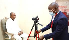 GUINÉE: LES AVANTAGES D’AVOIR LA CARTE D’IDENTITÉ NATIONALE BIOMÉTRIQUE