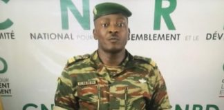 ALPHA CONDÉ RESTE EN GUINÉE: « NOUS NE CÉDERONS À AUCUNE PRESSIONS », DIXIT CNRD