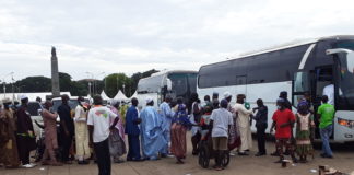 INVESTITURE DU COLONEL MAMADI DOUMBOUYA : LES PREMIÈRES IMAGES SUR LE DÉPART POUR LE PALAIS DES NATIONS