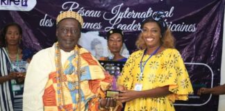 FALL ADAMA, UNE JEUNE DAME GUINÉENNE, LAURÉATE DU PRIX INTERNATIONAL DE LA FEMME LEADER AFRICAINE !