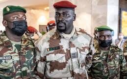 24 MOIS AU FORCEPS: PLACE MAINTENANT AUX STRATAGÈMES POUR PERDURER!