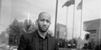 CHINE : LE PCC RECONDUIT XI JINPING , SON CHARISMATIQUE LEADER VISIONNAIRE