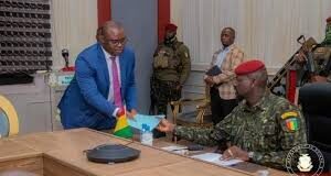 « NOUS SOMMES GROS POUR NOUS METTRE DE CÔTÉ », DIXIT ETIENNE SOROPOGUI