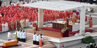 FUNÉRAILLES DU PAPE ÉMÉRITE BENOÎT XVI: CE QUI A MARQUÉ LES FIDÈLES!