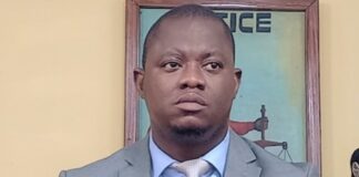 MORT D’UN JEUNE PAR DÉFENESTRATION, LE MINISTRE DE LA JUSTICE PRÉCISE…