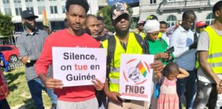 BELGIQUE : DES GUINÉENS MANIFESTENT POUR UN RETOUR À L’ORDRE CONSTITUTIONNEL…