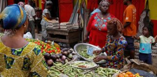 VENDRE SUR LES CHAUSSÉES: LES ADMINISTRATEURS DE MARCHÉS MISE EN DEMEURE!