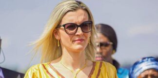 LA PREMIÈRE DAME A LABÉ…