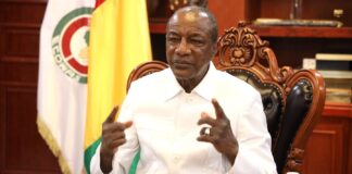 GUINÉE/AN 65: UN CHEF DE L’ÉTAT SANS PALAIS FAIT UN DISCOURS À LA NATION!