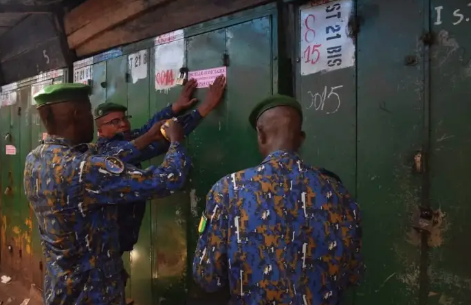 Capture-decran-2023-11-21-a-12.21.15