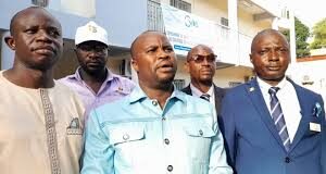 DIALOGUE SOCIAL: MOTUS ET BOUCHE COUSUE?