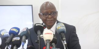 RECRUTEMENT À LA FONCTION PUBLIQUE : LE MINISTRE JULIEN YOMBOUNO INCOMPRIS !