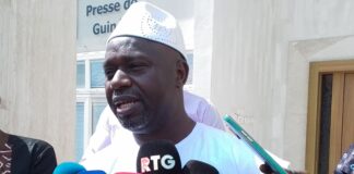 CHEICK LUGMAN PRÉSENTE AUX JOURNALISTES SON LIVRE : « SI JE SUIS PRÉSIDENT DE LA RÉPUBLIQUE DE GUINÉE »