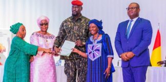 CADRE DIALOGUE: « DÉMISSION » MAQUILLÉE DES FACILITATRICES?