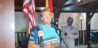 L’AMBASSADE DES ÉTATS-UNIS SUR LA PRÉSENTATION DE LA NOUVELLE CONSTITUTION GUINÉENNE