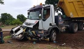 CINQ MORTS DANS UN ACCIDENT DE CIRCULATION À KINDIA