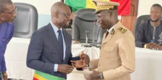 OUSMANE SONKO QUITTE SON MANDAT DE MAIRE…