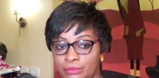 « CERTAINS PARTIS POLITIQUES UTILISENT LEUR SALON COMME SIÈGE NATIONAL », A CONFIÉ MME CAMARA DJENABOU TOURÉ