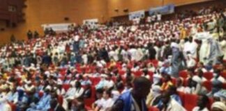 LES PARTISANS DE LA JUNTE DEMANDE LE DÉPART DU PREMIER MINISTRE