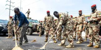 CONAKRY/ASSAINISSEMENT : LE WEEK-END ACTIF DU GÉNÉRAL DOUMBOUYA