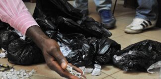 RAPPEL DE L’AMBASSADEUR DE SIERRA-LÉONAIS EN GUINÉE SUITE À UNE SAISIE DE DROGUE