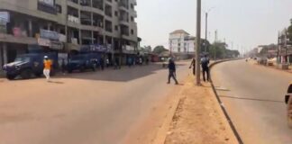 MANIFESTATIONS À CONAKRY : PARALYSIE ET OPPORTUNITÉS POUR LES MOTARDS