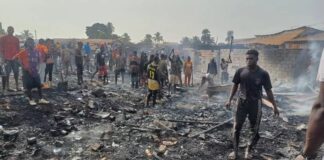 DES CENDRES ET DES RÊVES : LE MARCHÉ DE DABONDY 1 FRAPPÉ PAR LE FEU