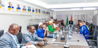 LE PREMIER MINISTRE RENCONTRE LE PRÉSIDENT DE L’AD-BOC ET COMPAGNIE.