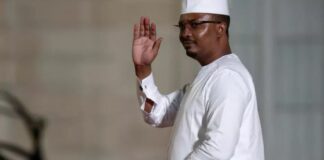 TCHAD : LE PRÉSIDENT MAHAMAT IDRISS DÉBY NOMME SON FRÈRE COMME SECRÉTAIRE PARTICULIER
