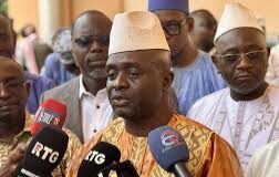 PÈLERINAGE SANS RISQUES : LES VACCINS RECOMMANDÉS AUX GUINÉENS