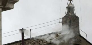 FUMÉE BLANCHE À LA CHAPELLE SIXTINE, UN NOUVEAU PAPE ÉLU