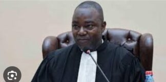 TRIBUNAL DU TRAVAIL, L’ESPOIR DES TRAVAILLEURS BRIMÉS: “LES MOTS ME MANQUENT”