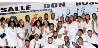 10 ANS DE VIE SACERDOTALE: LES PAROISSIENS D’ANNE MARIE JAVOUHEY AUTOUR DE LEUR CURÉ