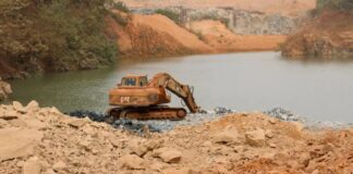 RETRAIT DES TITRES MINIERS, DE MILLIERS D’EMPLOYÉS DANS LE DÉSARROI