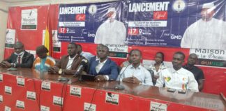 PRÉSIDENTIELLE 2025 : LES ÉTUDIANTS SE MOBILISENT POUR LE CANDIDAT DOUMBOUYA