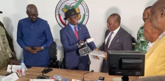 CAMPAGNE PRÉSIDENTIELLE : DES ÉQUIPEMENTS MULTIMÉDIAS REMIS AUX ÉQUIPES DE PRESSE