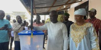 MOHAMED NABÉ FACE AUX URNES : “LA GUINÉE DOIT AVANCER DANS LA PAIX ”