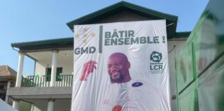 LA LCR INAUGURE SON SIÈGE DANS LA FERVEUR POPULAIRE