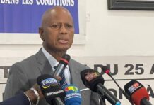 LA HAC SUSPEND KOKO FM ET TOUBA FM POUR EXERCICE ILLÉGAL