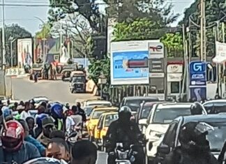 PONT 8 NOVEMBRE BLOQUÉ, KALOUM ISOLÉ APRÈS DES TIRS